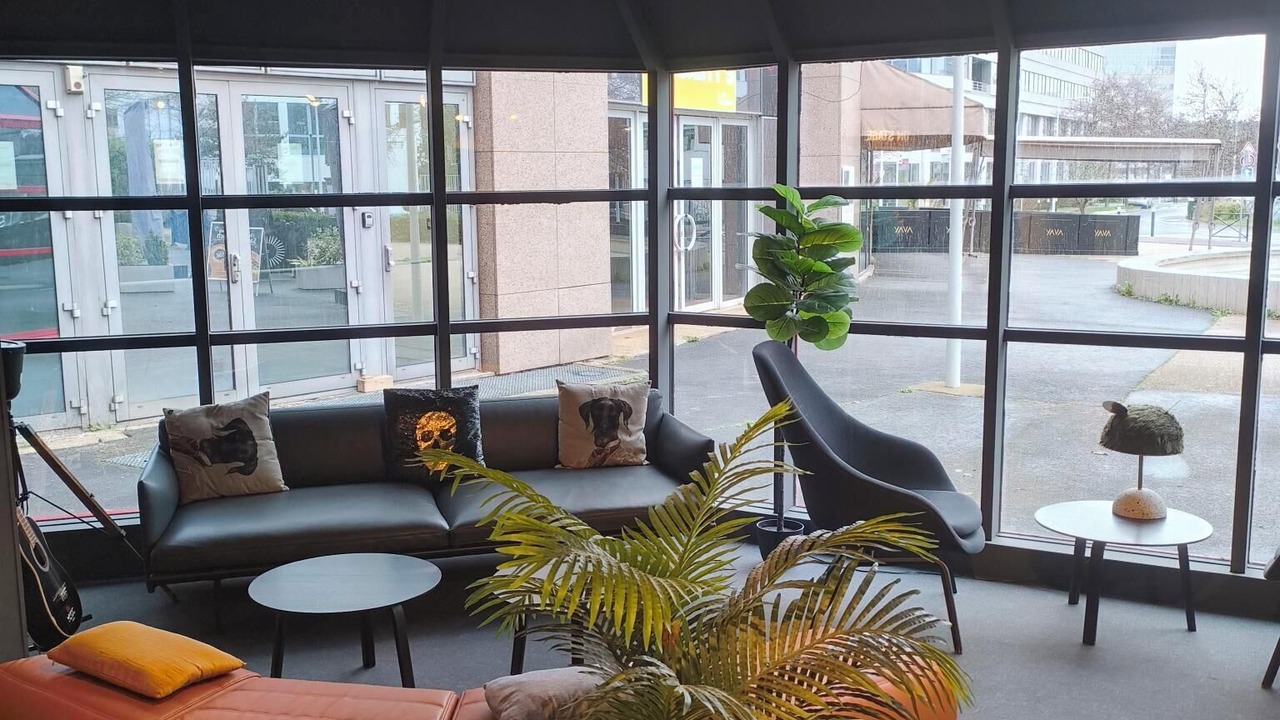 Photo of Patio Balcony in Quartier de la Boule - Champs-Pierreux