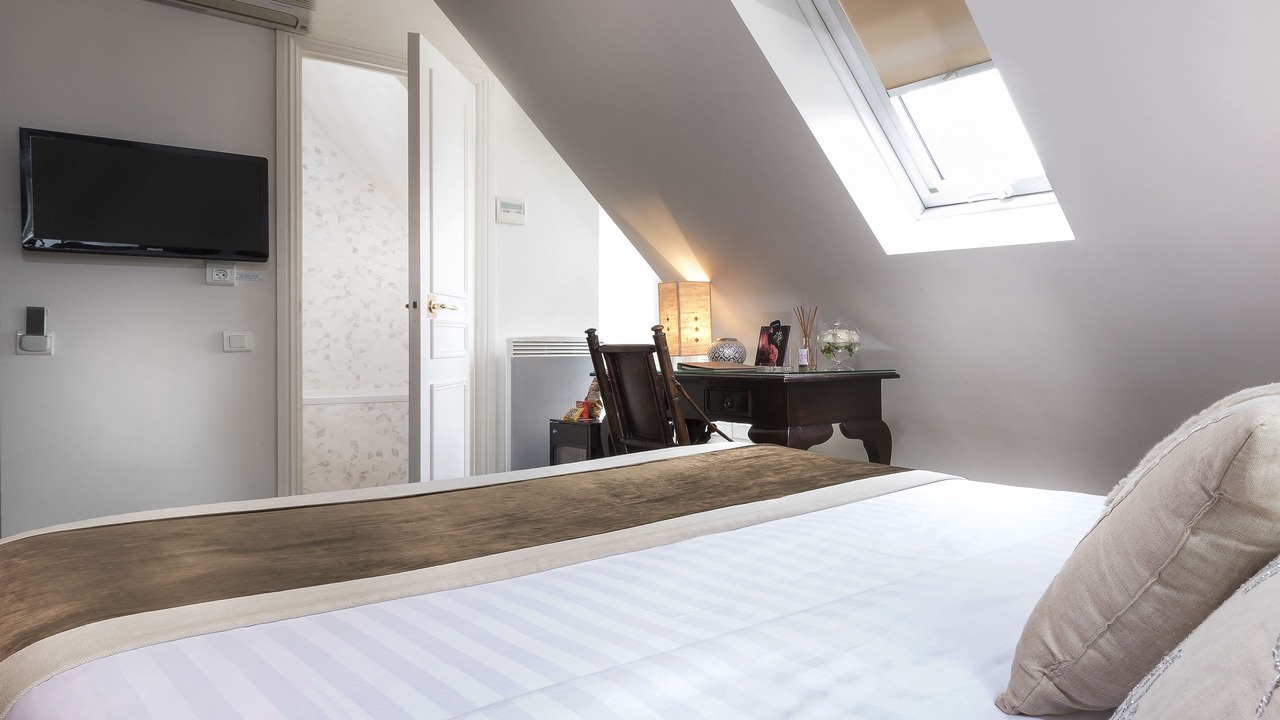 Photo of Bedroom in Sorbonne