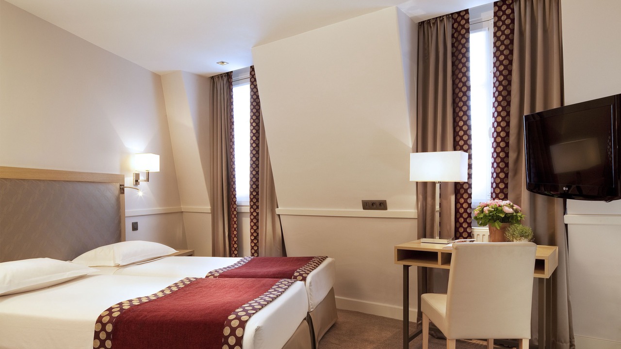 Photo of Bedroom in Chaillot