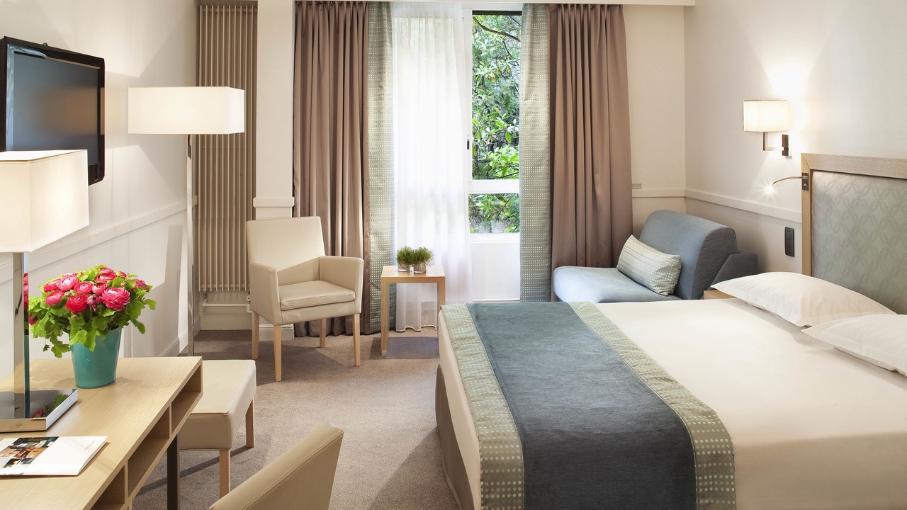 Photo of Bedroom in Chaillot