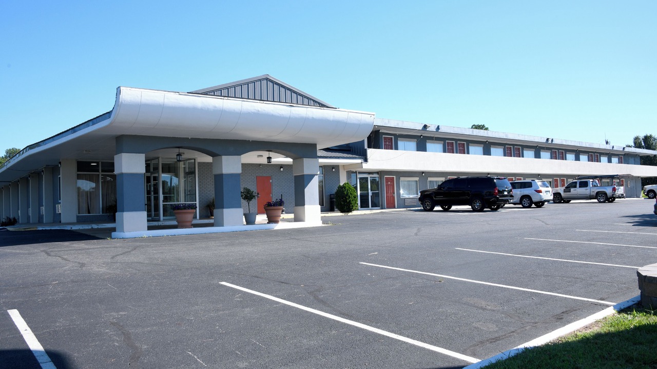 Photo of Outdoor in Mayfield