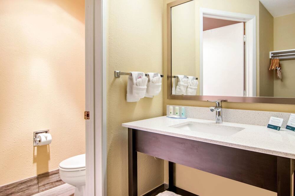 Photo of Bathroom in Albany
