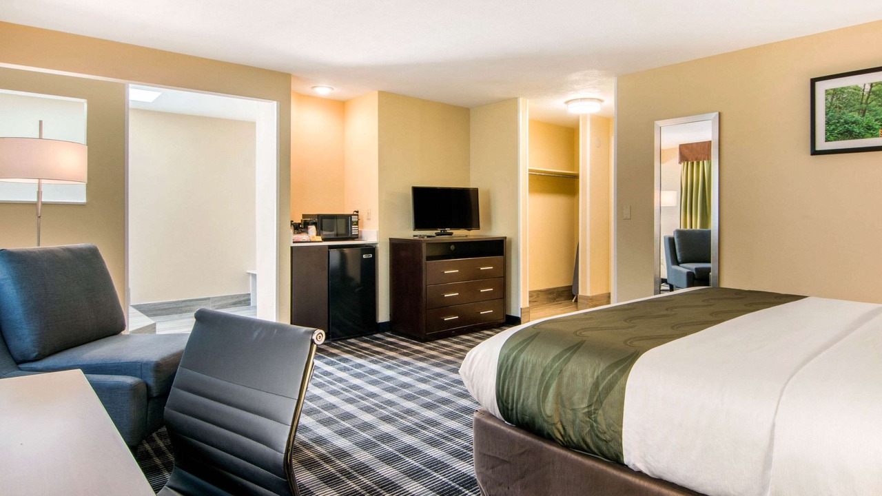 Photo of Others in Albany