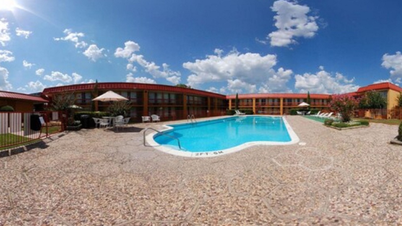 Photo of Outdoor in Ada