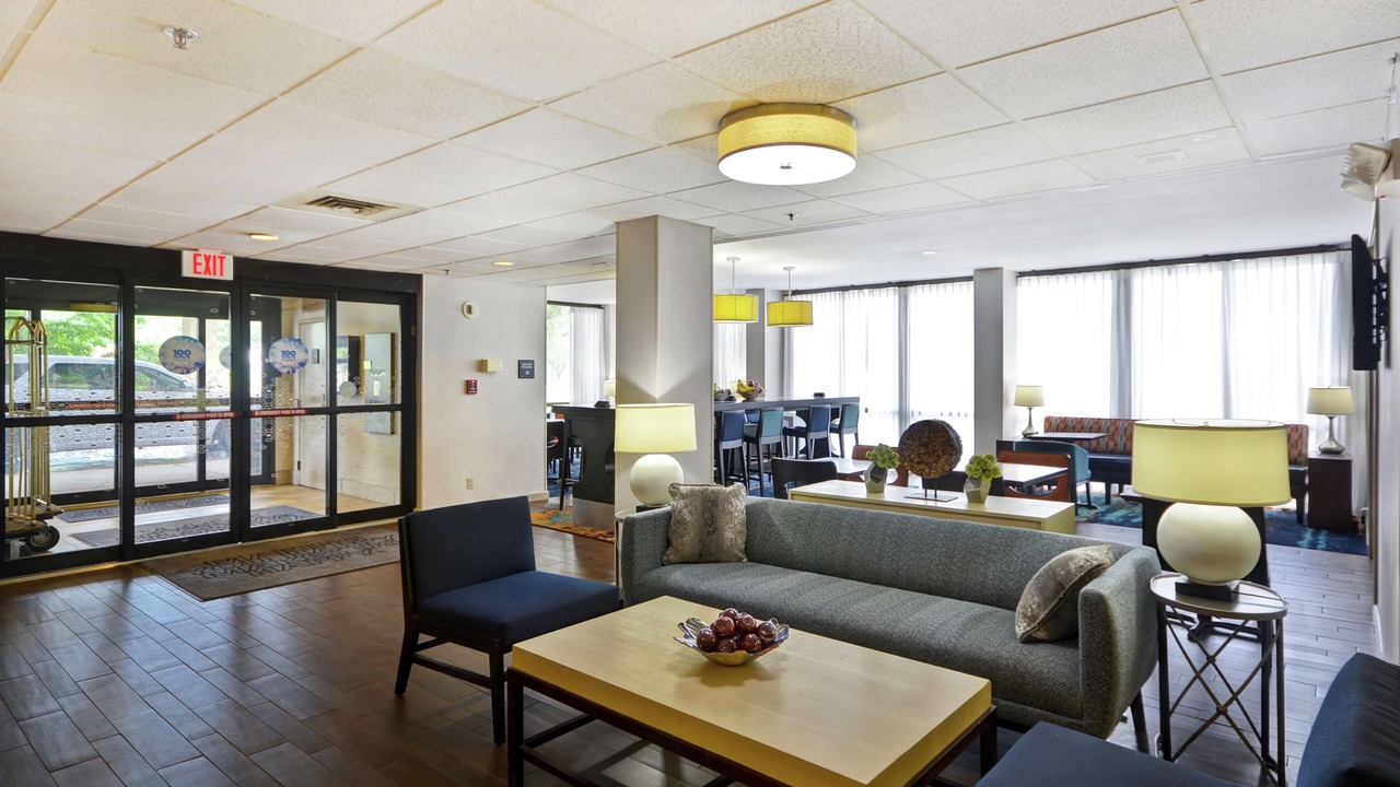 Photo of Livingroom in Madison Heights