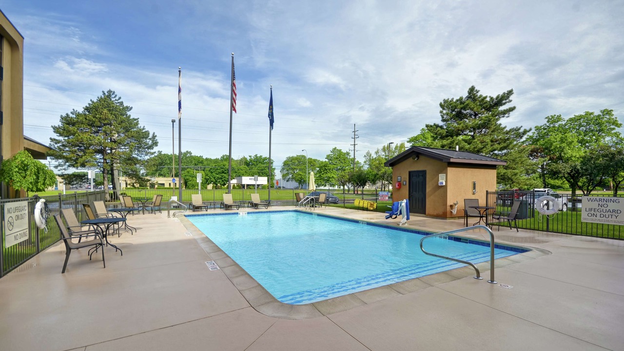 Photo of Outdoor in Madison Heights