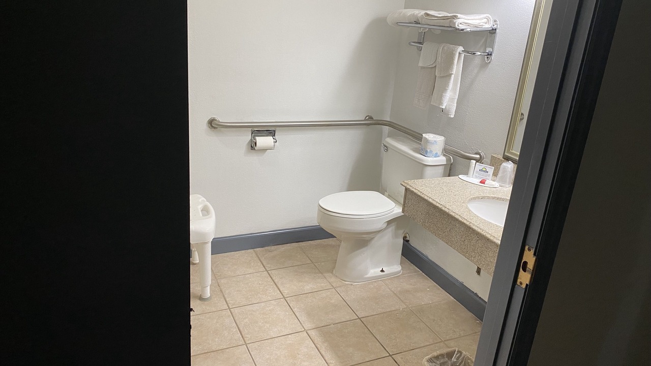 Photo of Bathroom in Perryville