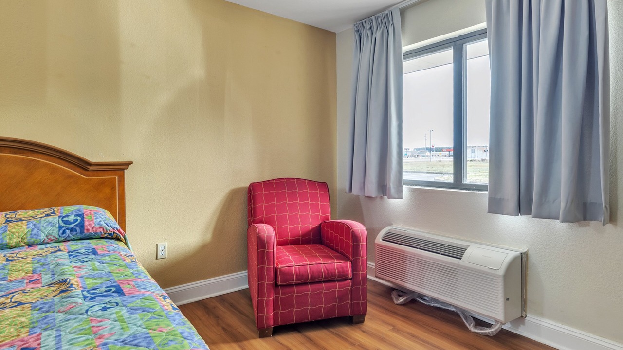 Photo of Bedroom in Emporia