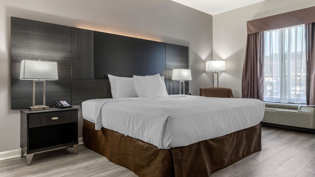 Photo of Bedroom in Red Hill