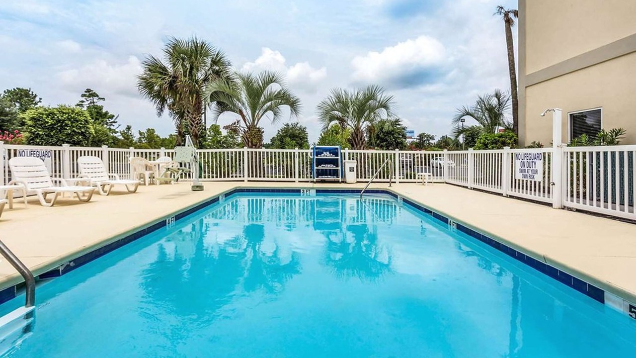 Photo of Outdoor in Red Hill
