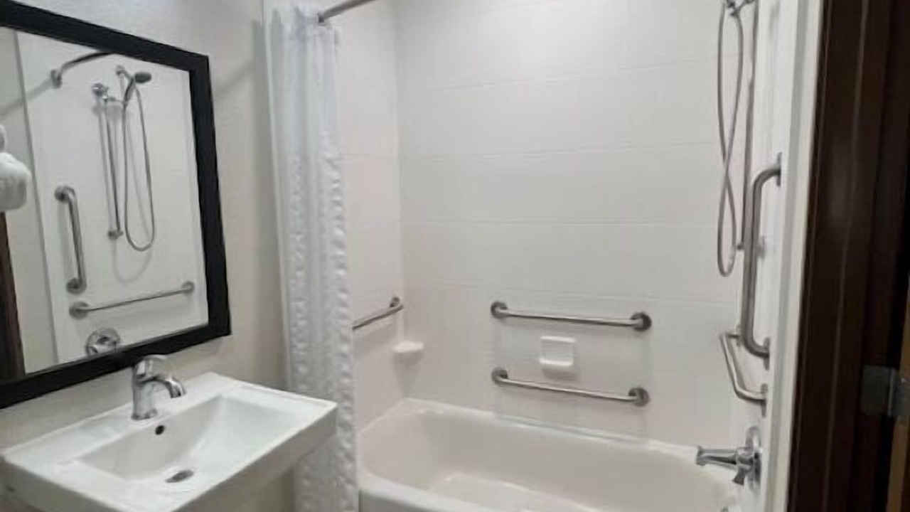 Photo of Bathroom in Colby