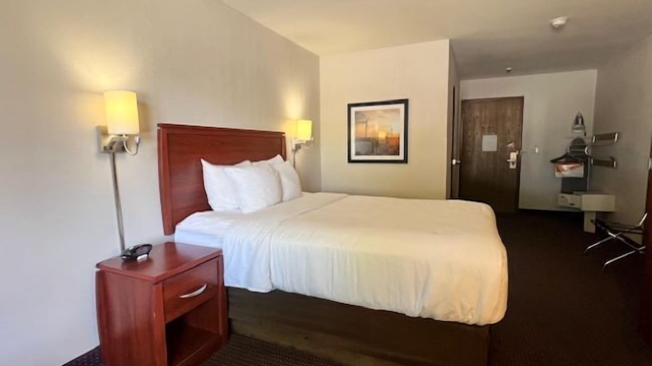 Photo of Bedroom in Colby