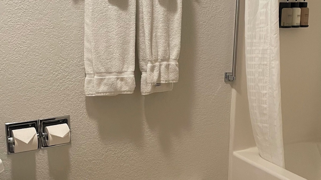 Photo of Bathroom in Gardiner