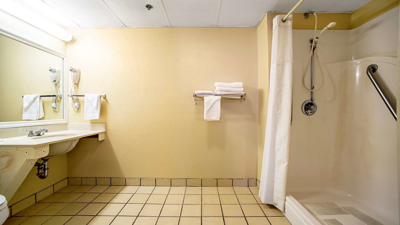 Photo of Bathroom in Pacific