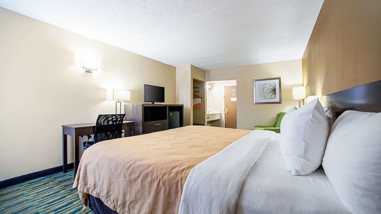 Photo of Bedroom in Pacific