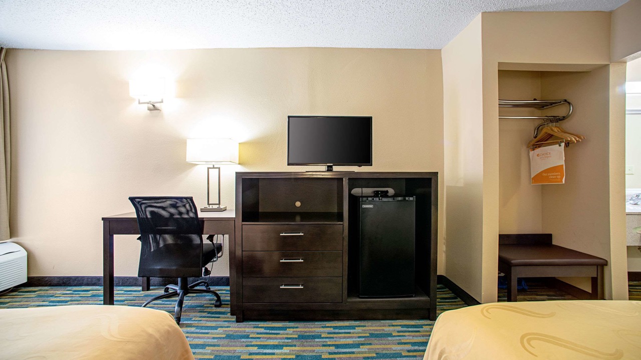 Photo of Bedroom in Pacific