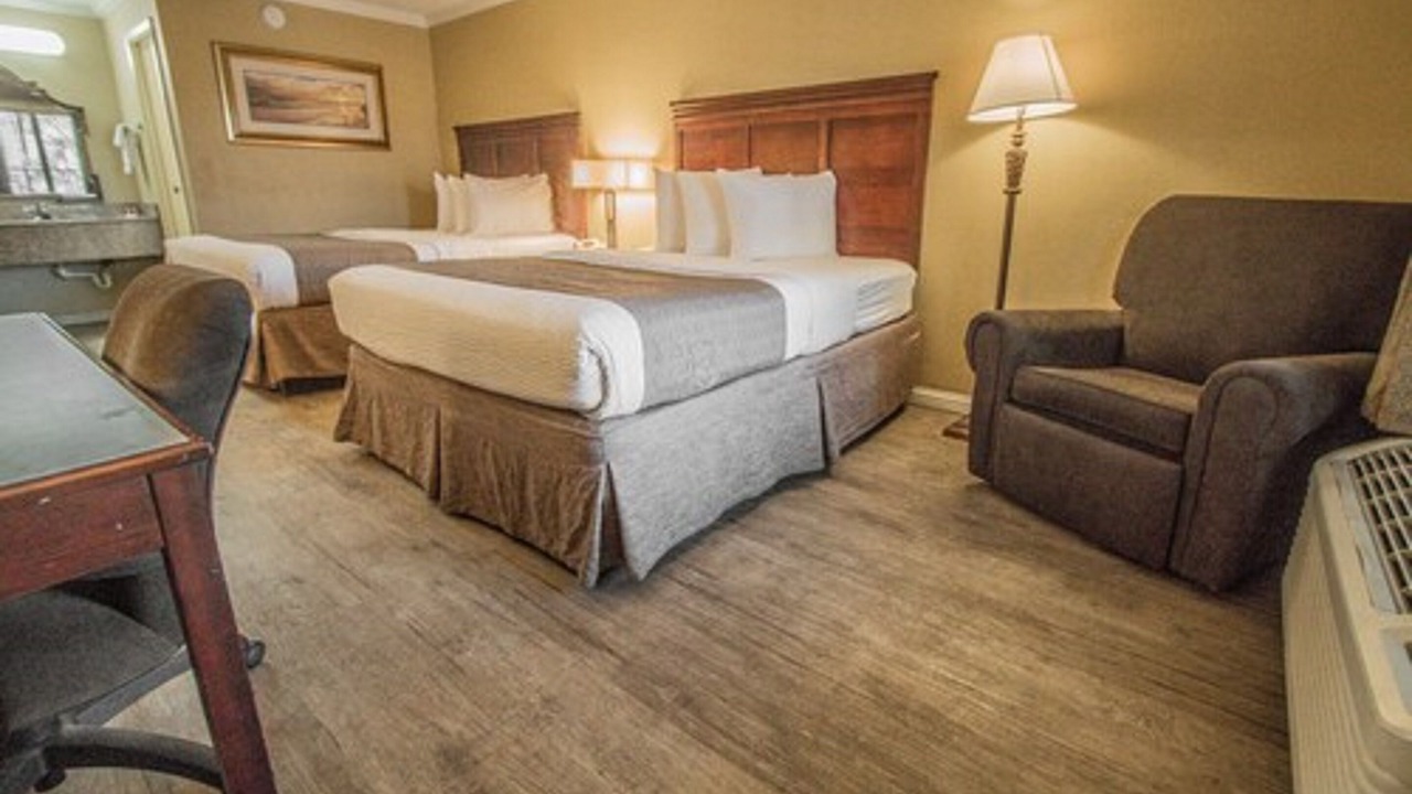 Photo of Others in Destin