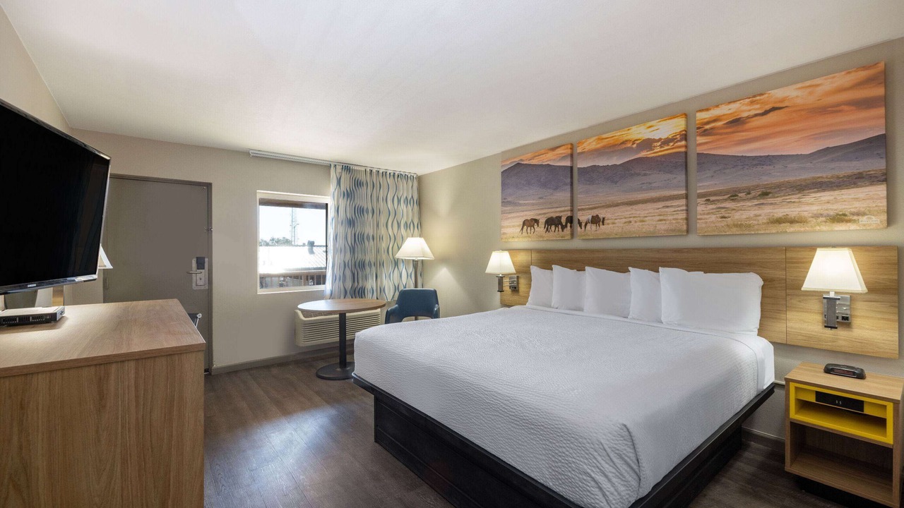 Photo of Bedroom in Roswell