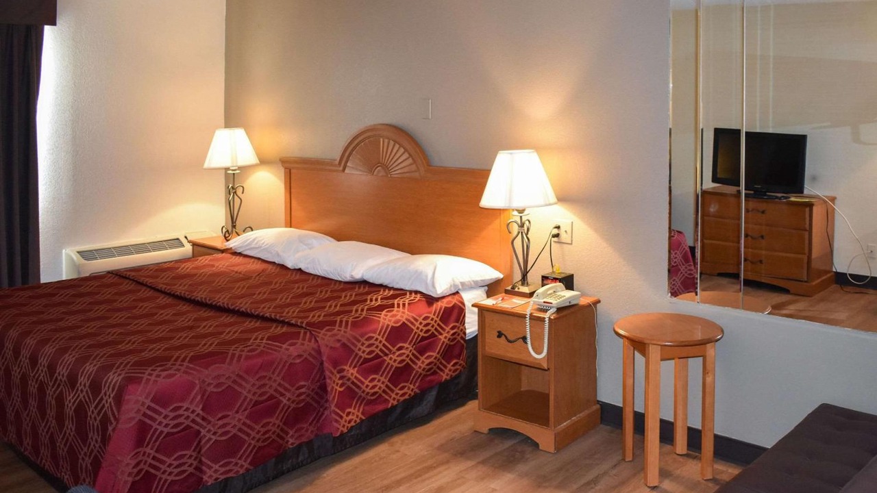 Photo of Bedroom in Bordentown