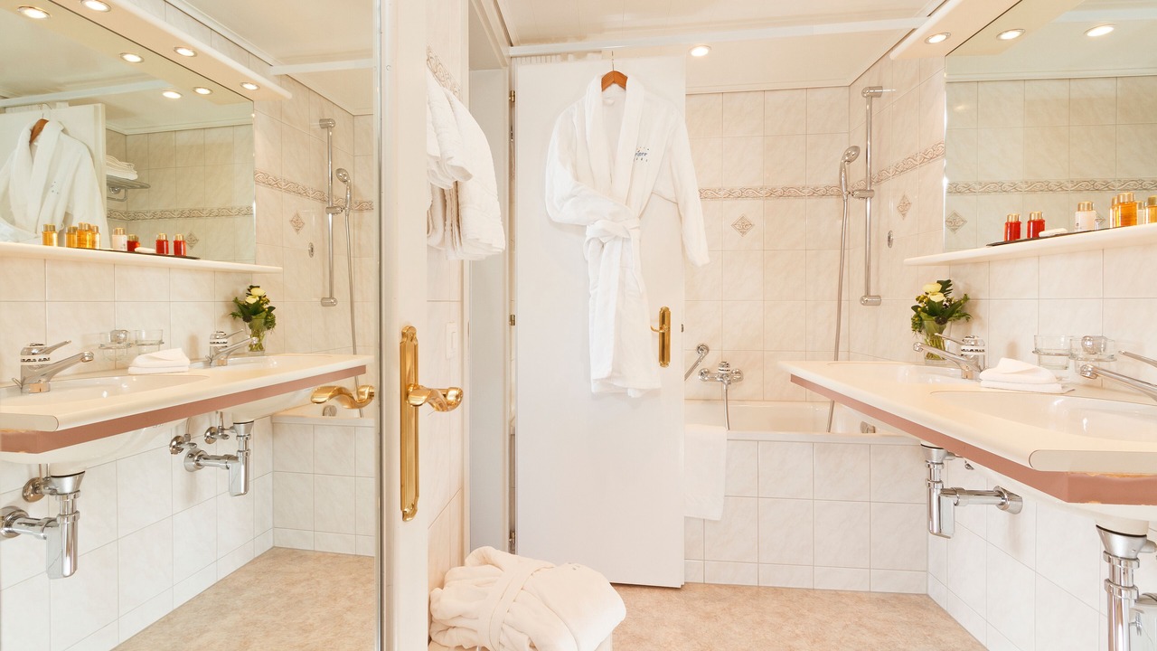Photo of Bathroom in Murren