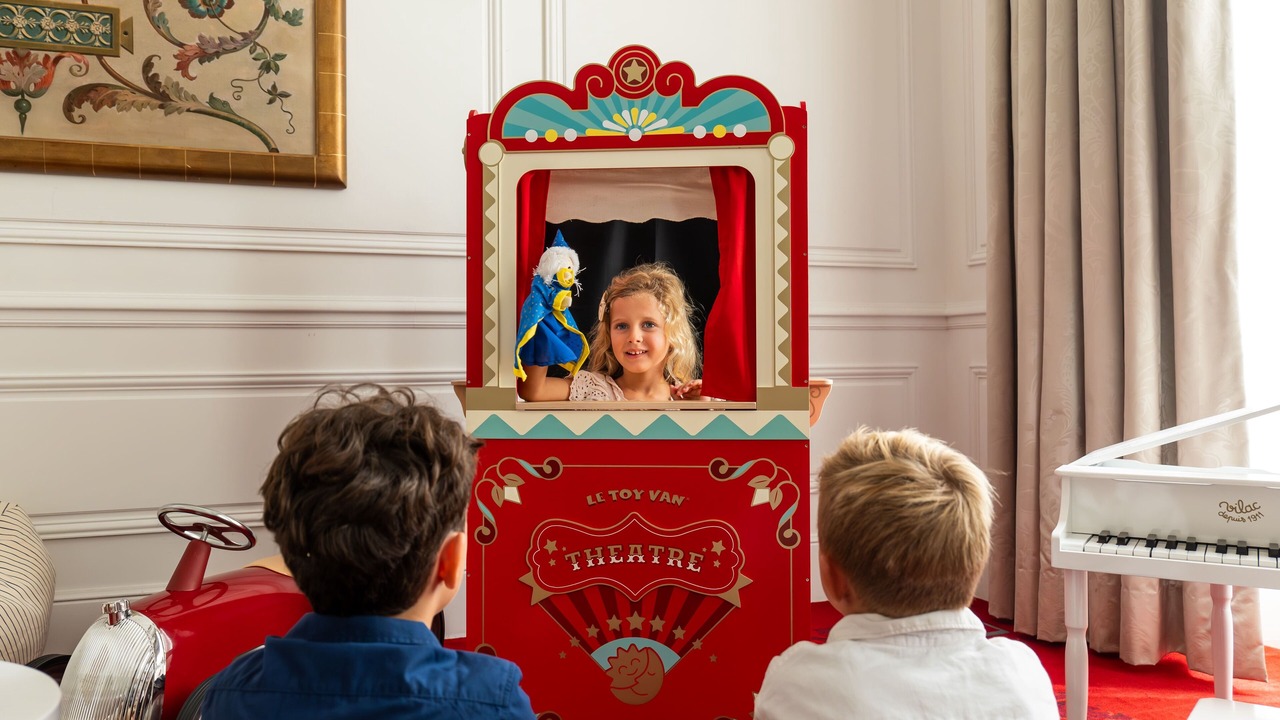 Photo of Others in L'Hermitage