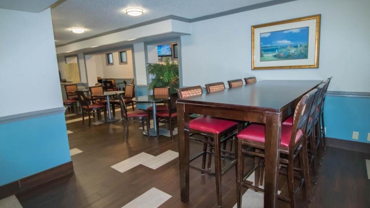 Photo of Livingroom in Ferry Pass