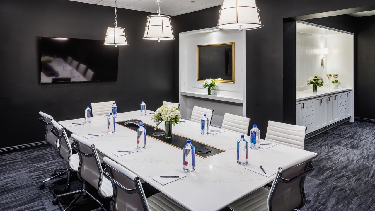 Photo of Others in Downtown Hartford