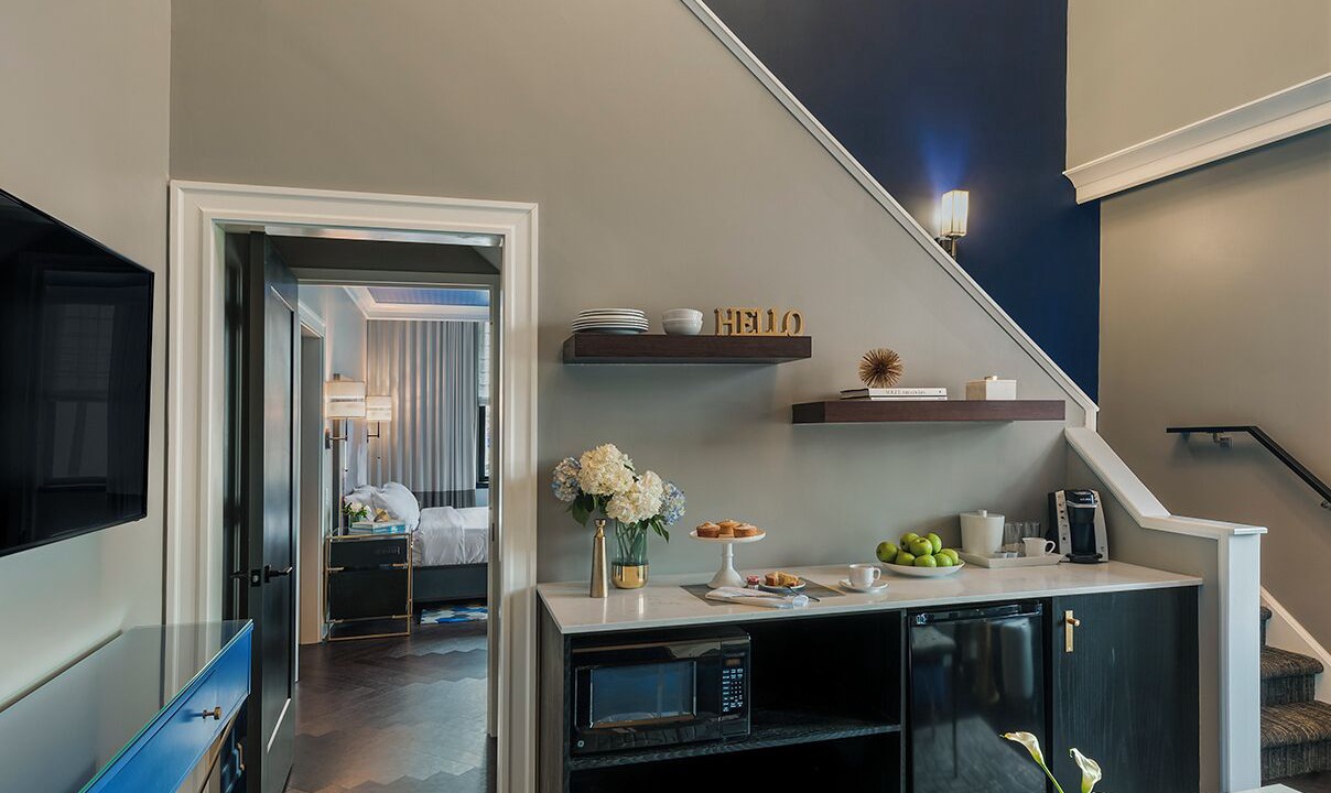 Photo of Others in Downtown Hartford