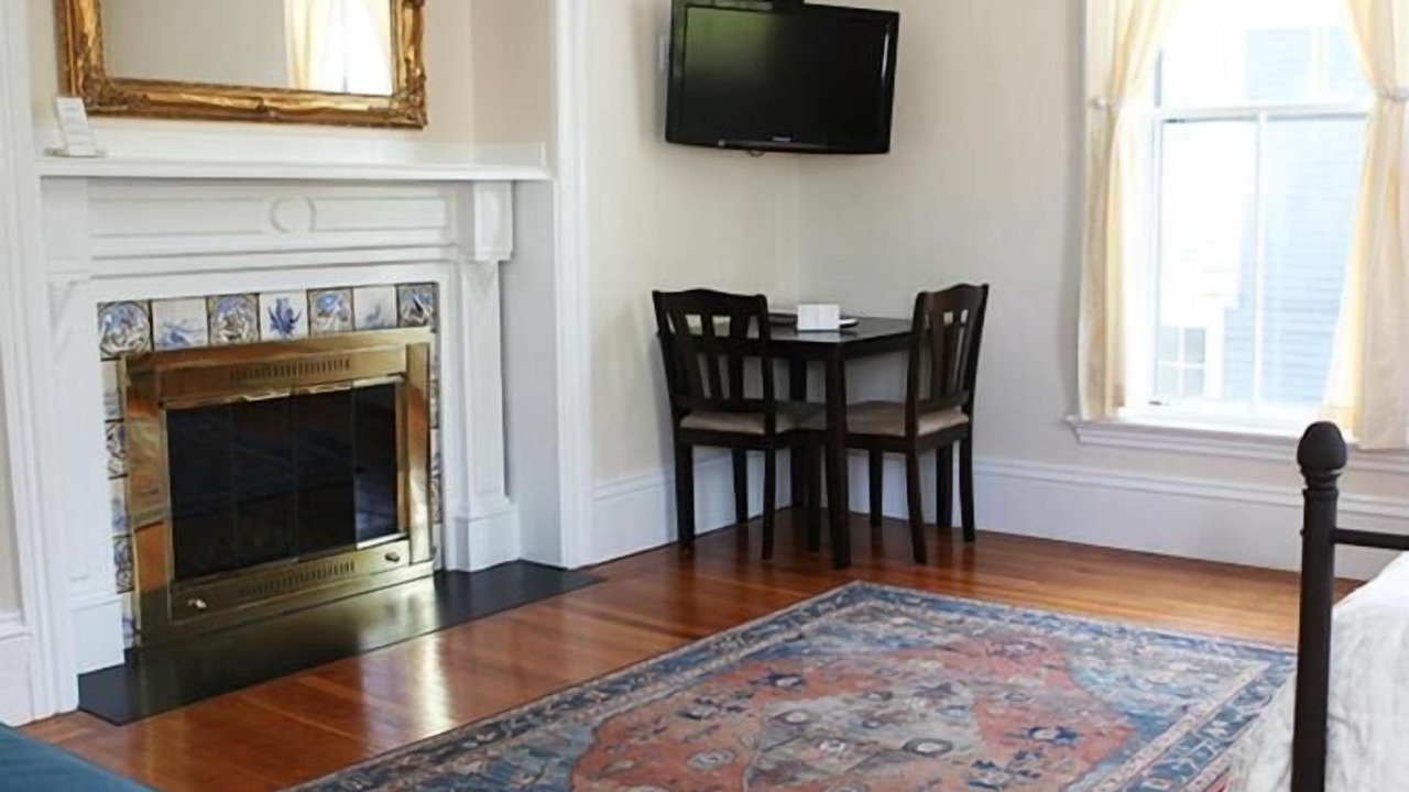 Photo of Bedroom in Salem