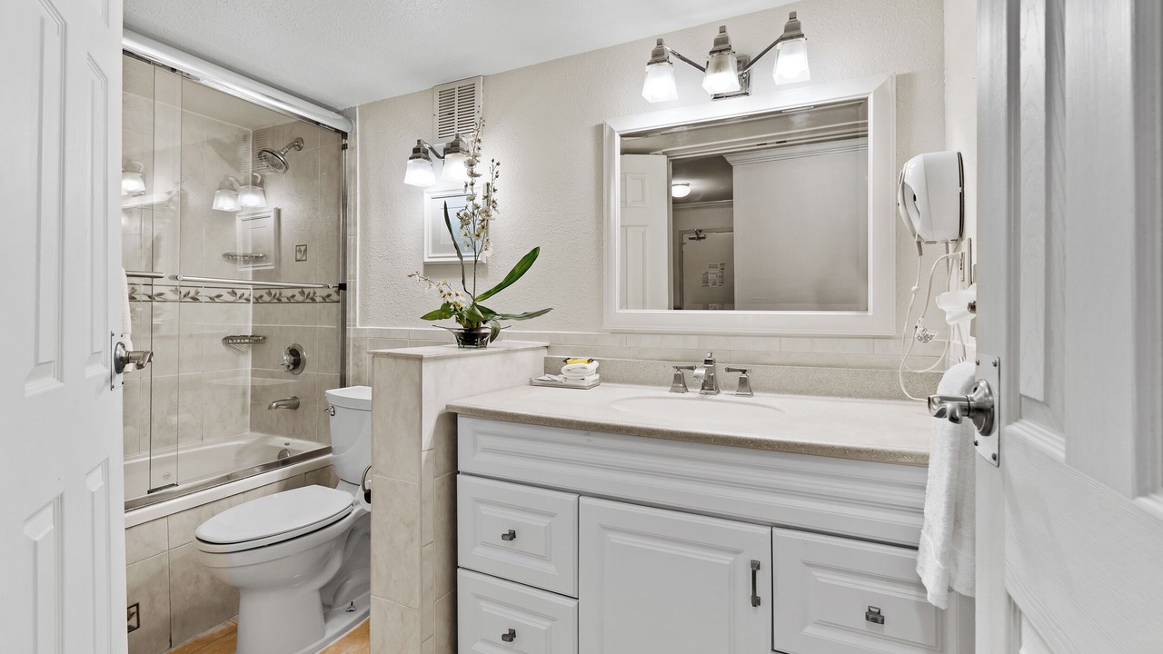 Photo of Bathroom in Fort Lee