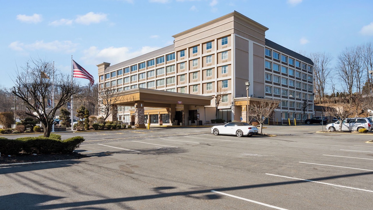 Photo of Outdoor in Fort Lee