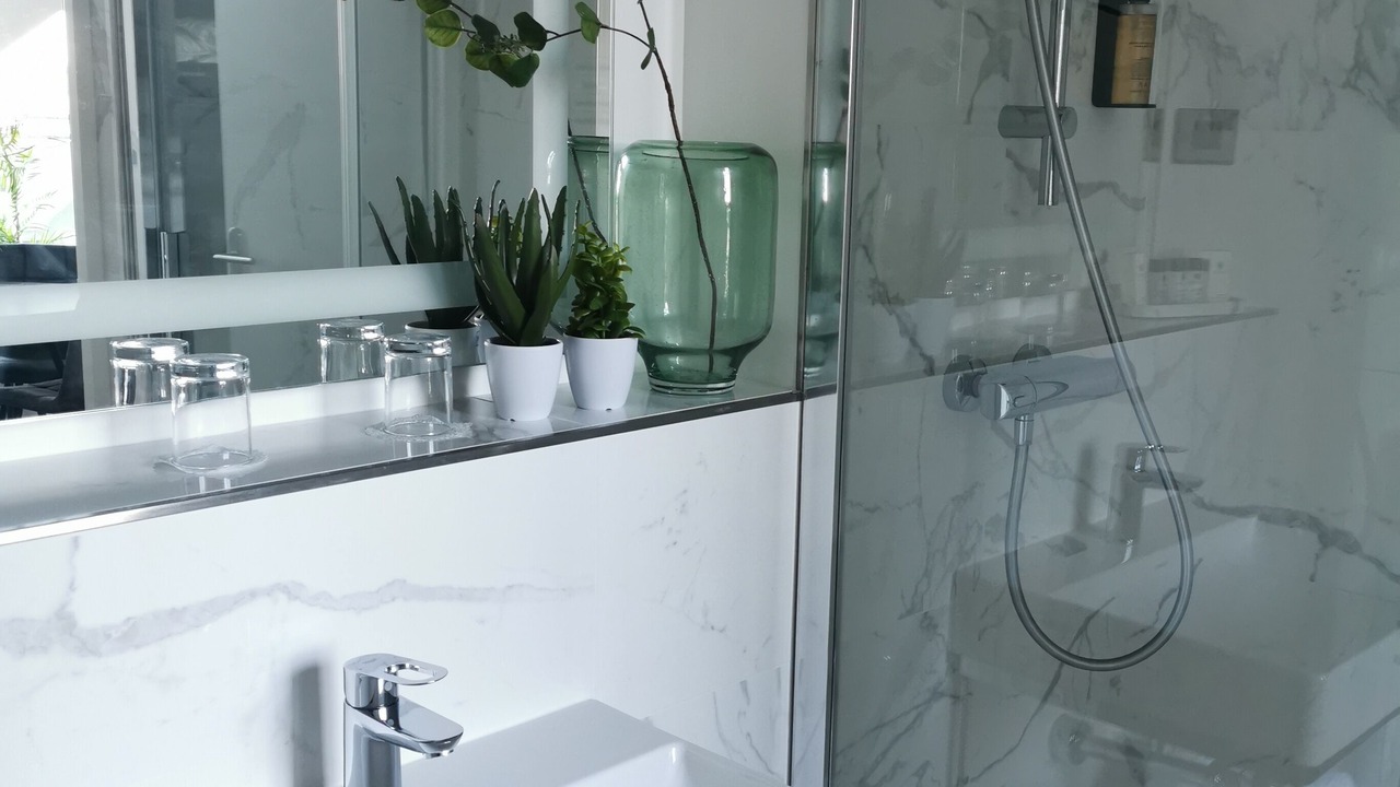 Photo of Bathroom in Magny-Cours