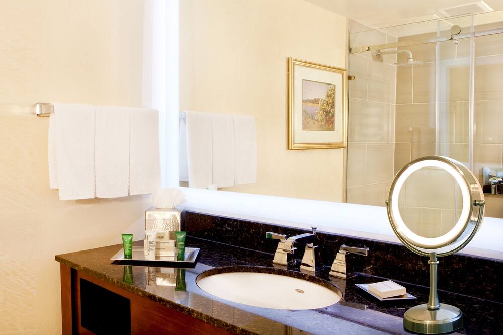 Photo of Bathroom in Woodcliff Lake