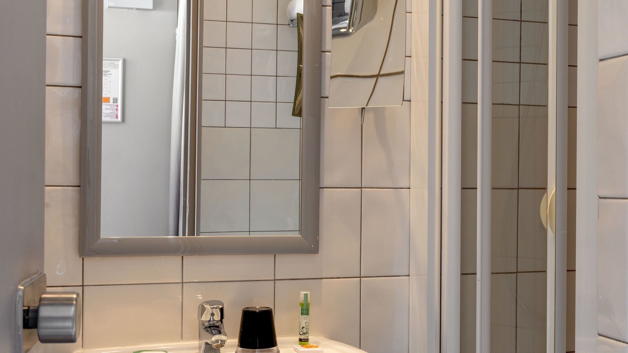 Photo of Bathroom in 5th Arrondissement