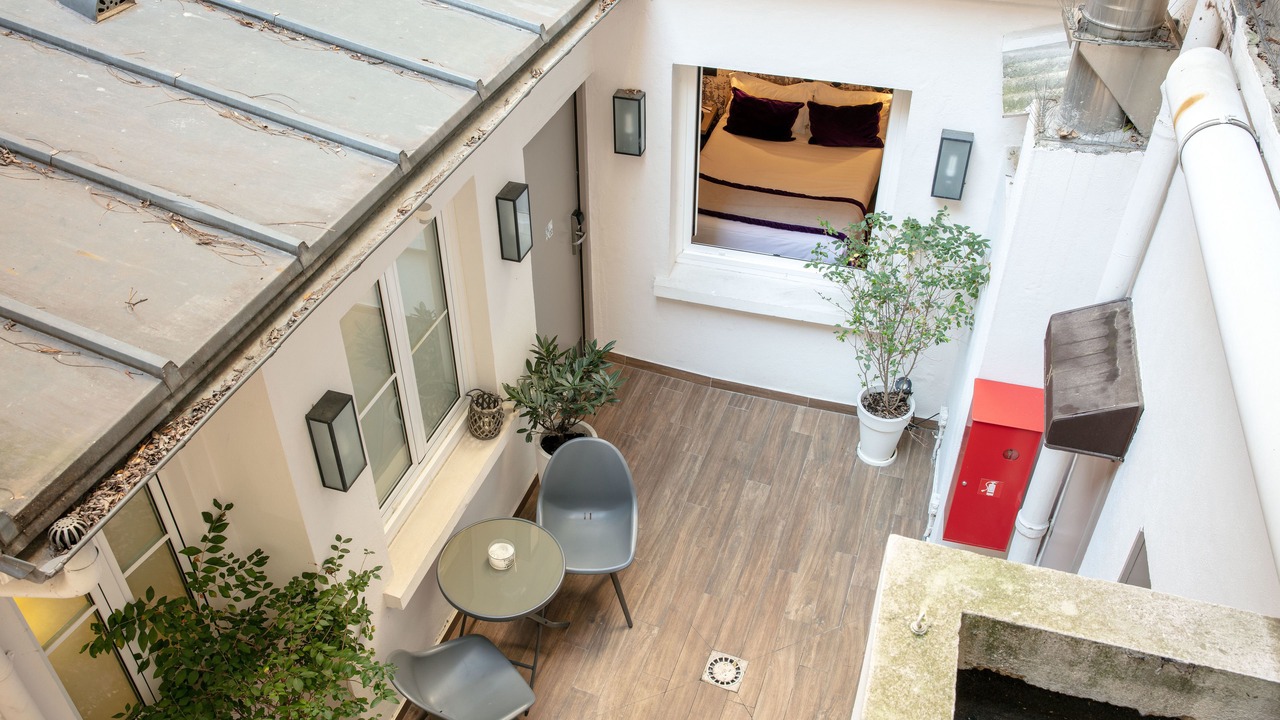 Photo of Bedroom in 5th Arrondissement