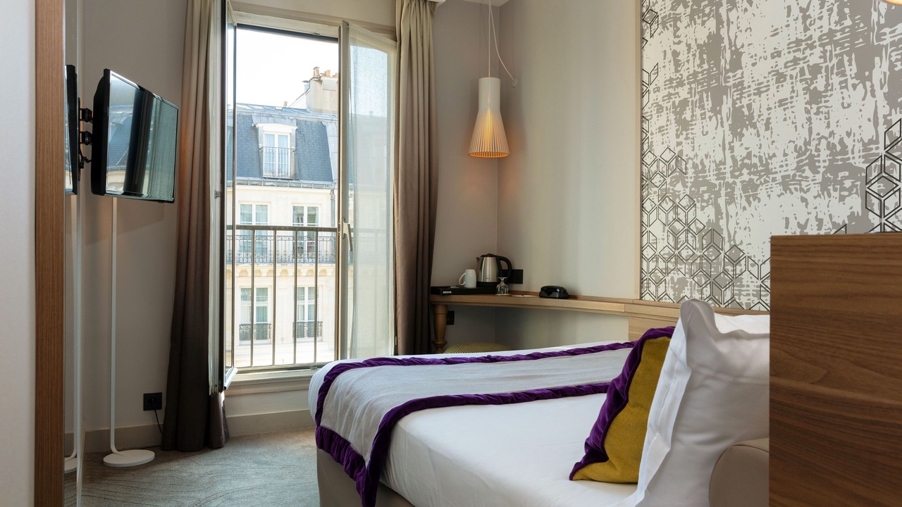 Photo of Bedroom in 5th Arrondissement