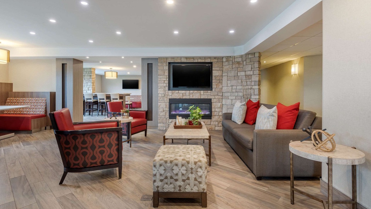 Photo of Livingroom in Oshawa
