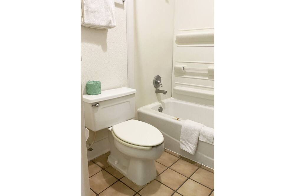 Photo of Bathroom in New Llano