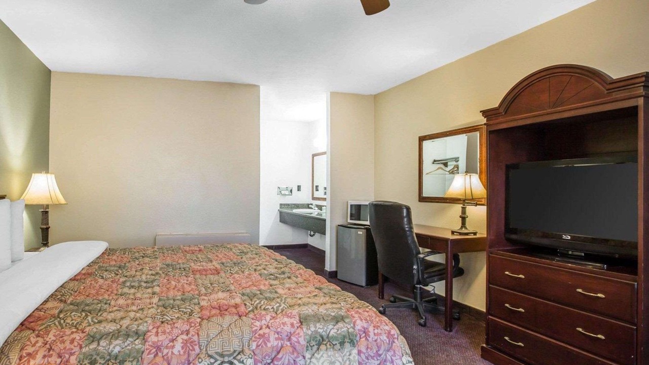 Photo of Bedroom in Cameron Park