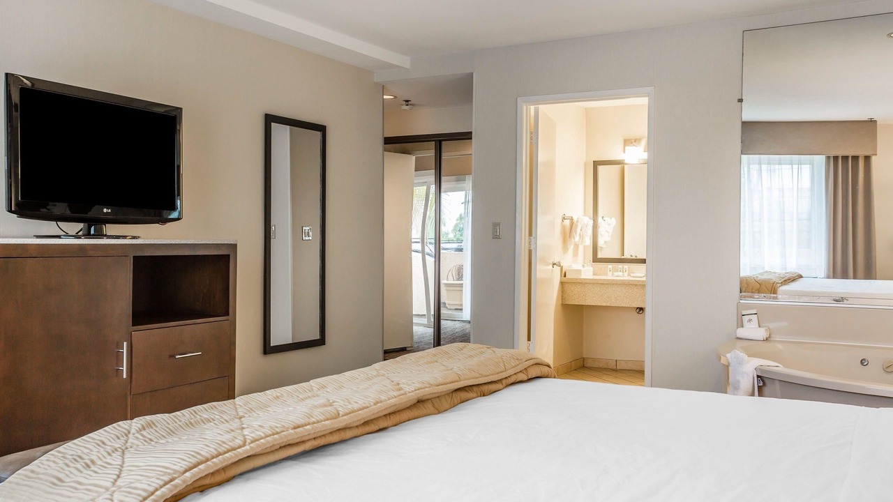 Photo of Bedroom in Hermosa Beach