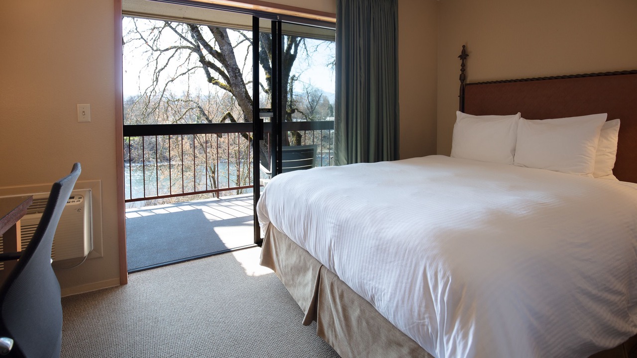 Photo of Bedroom in Grants Pass