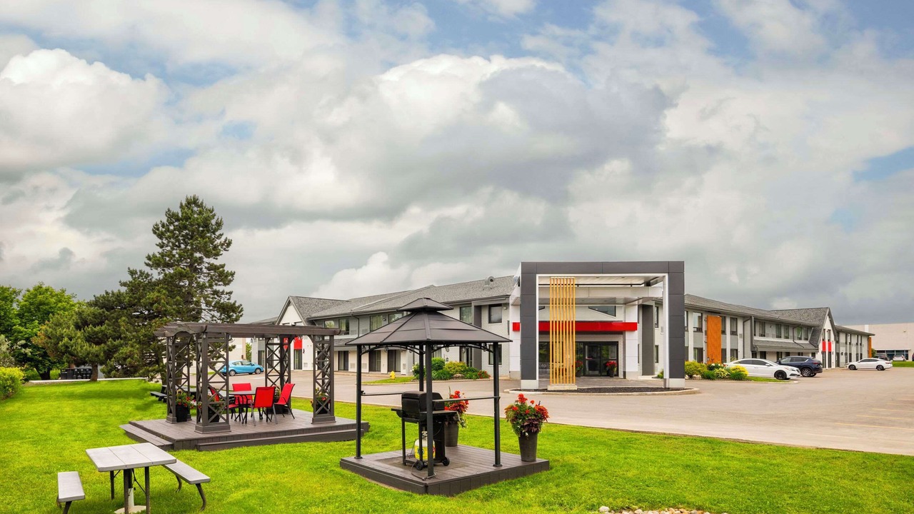 Photo of Others in Sharon