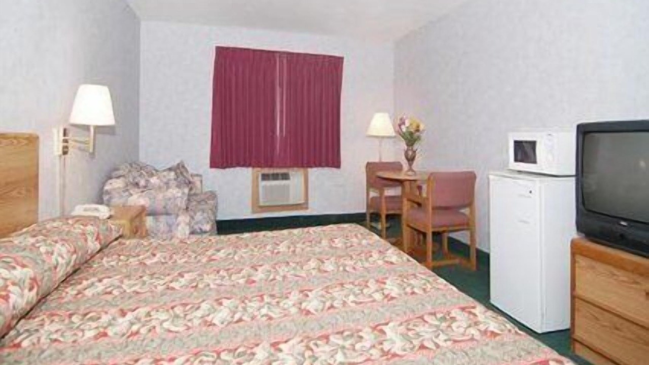 Photo of Others in Moosic