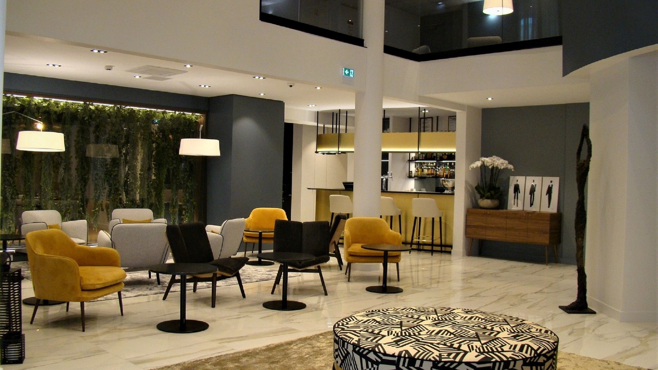 Photo of Livingroom in Downtown