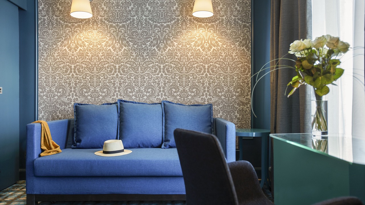 Photo of Others in Comedie