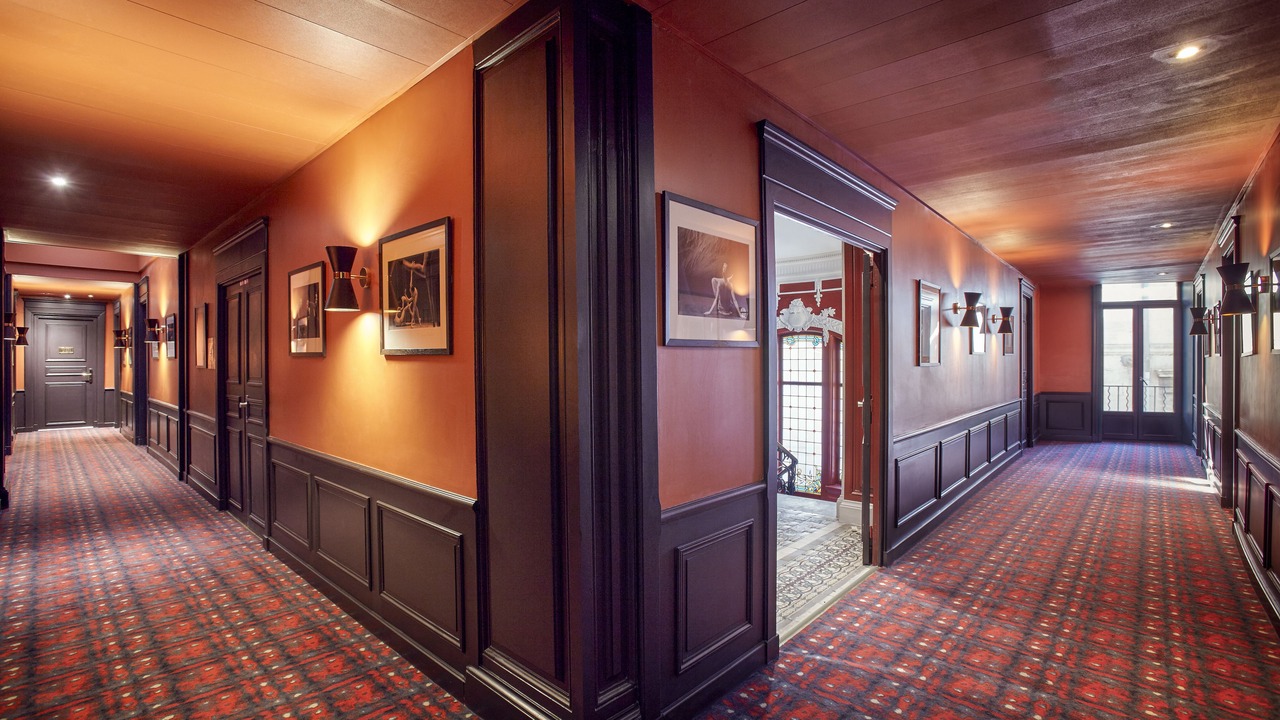 Photo of Others in Comedie