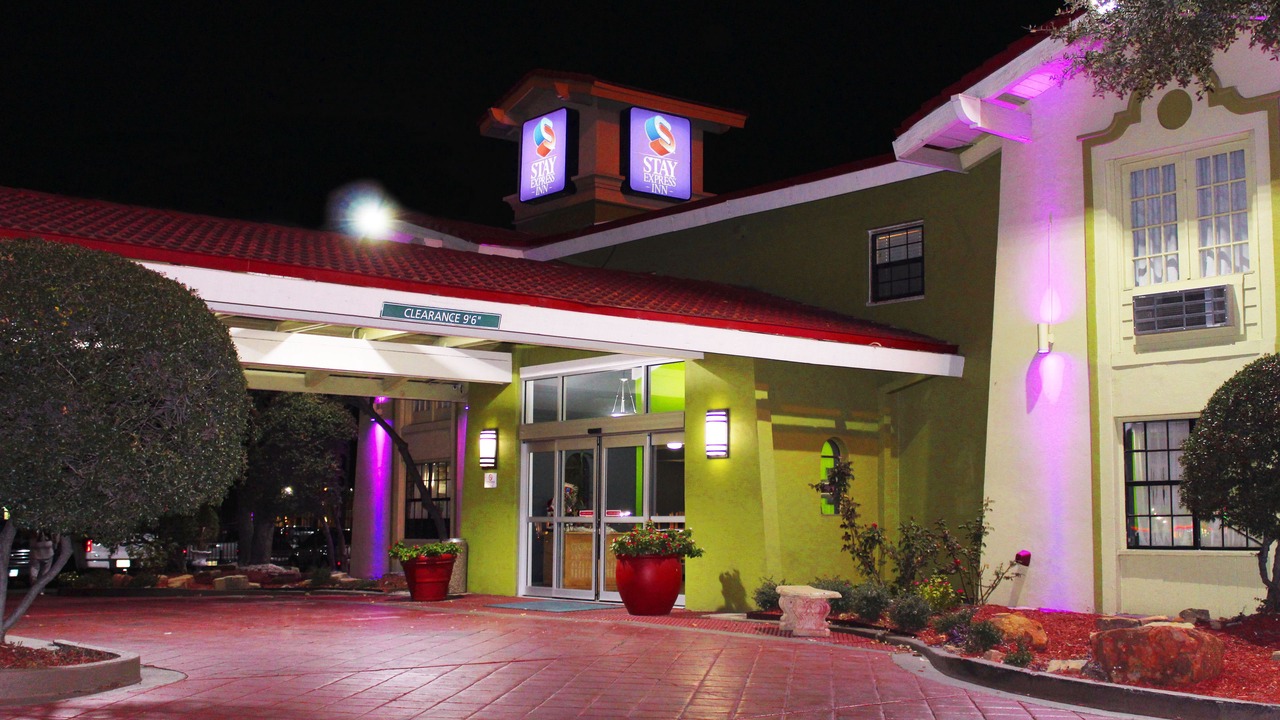 Photo of Outdoor in Buckner Terrace - Everglade Park