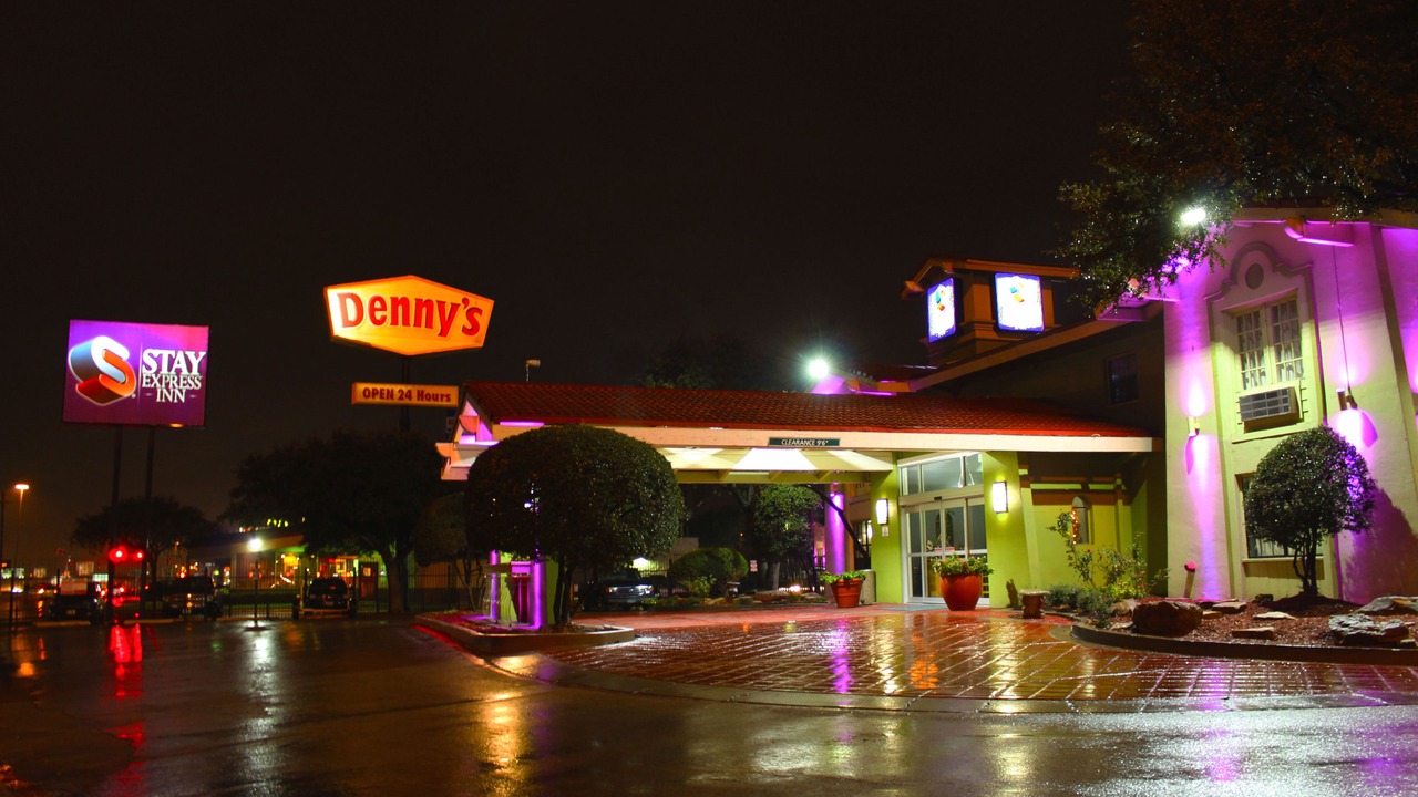 Photo of Outdoor in Buckner Terrace - Everglade Park
