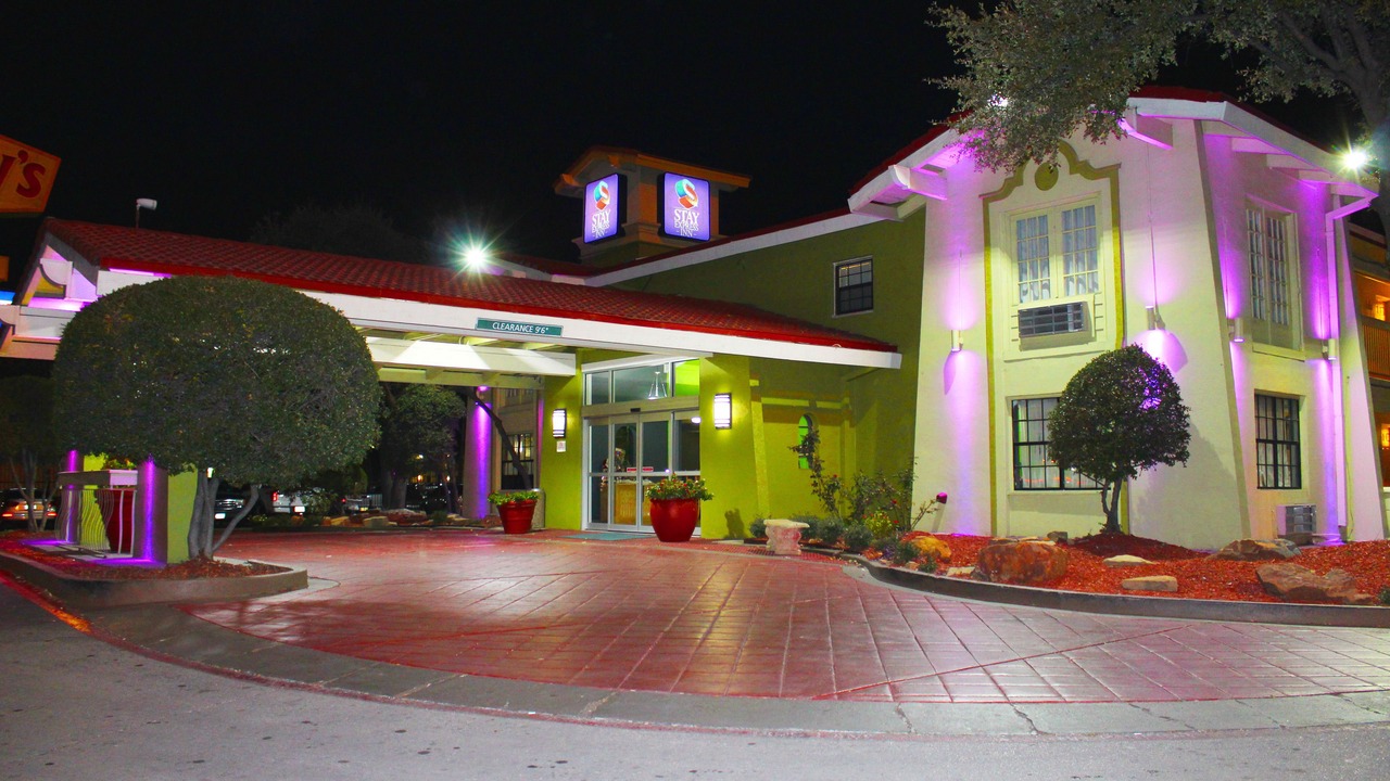 Photo of Outdoor in Buckner Terrace - Everglade Park