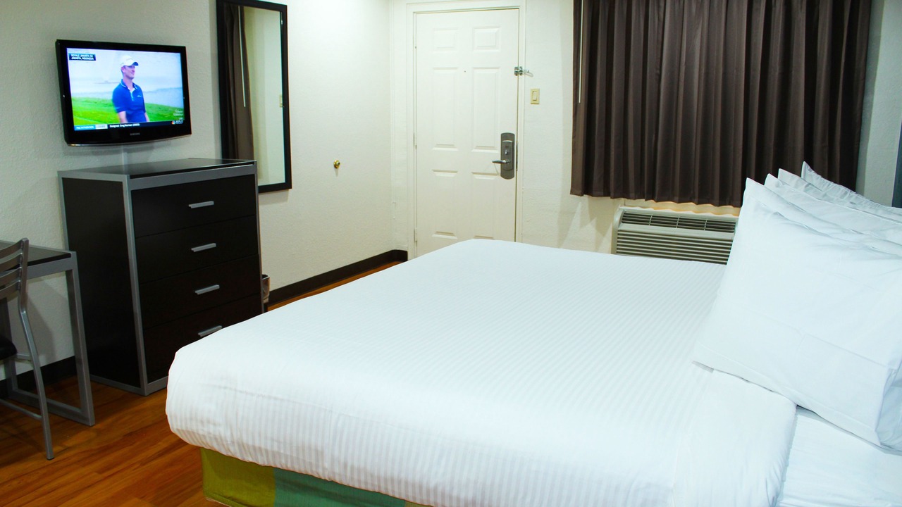 Photo of Bedroom in Buckner Terrace - Everglade Park